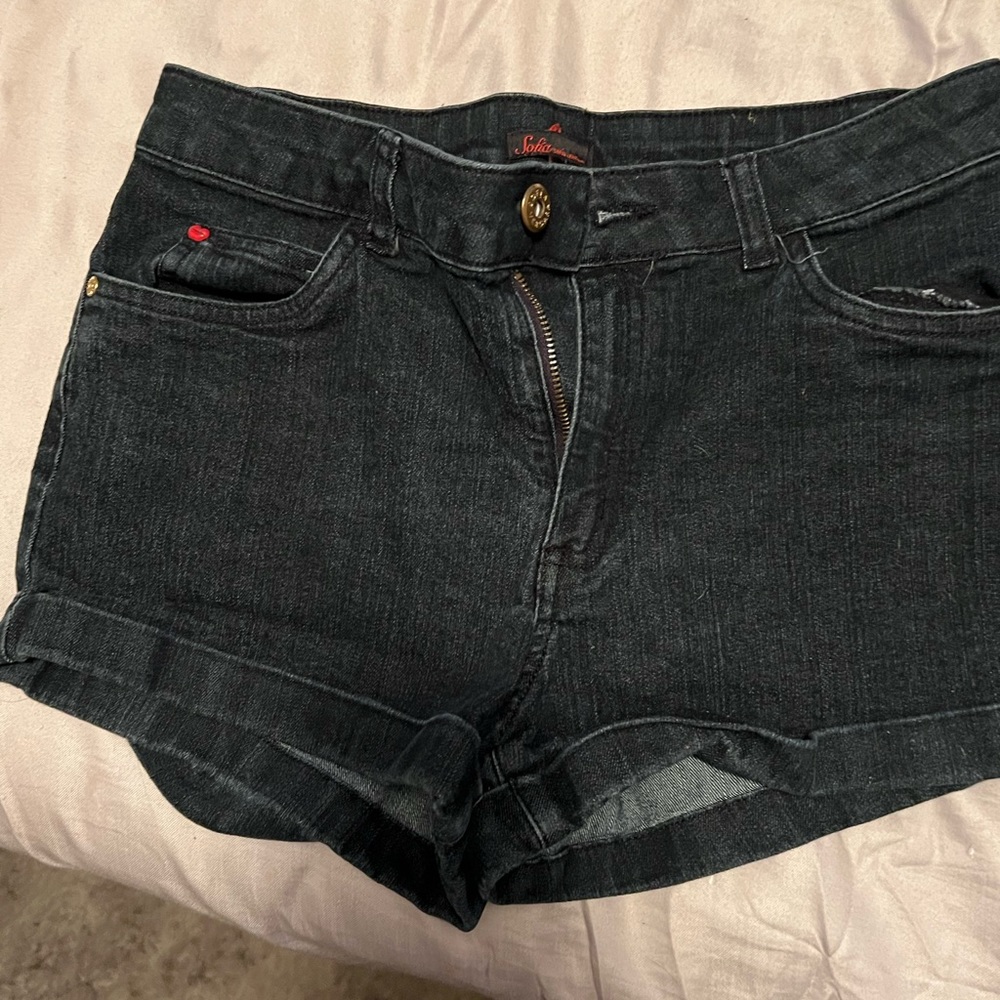 Sofia shorts. Size 6